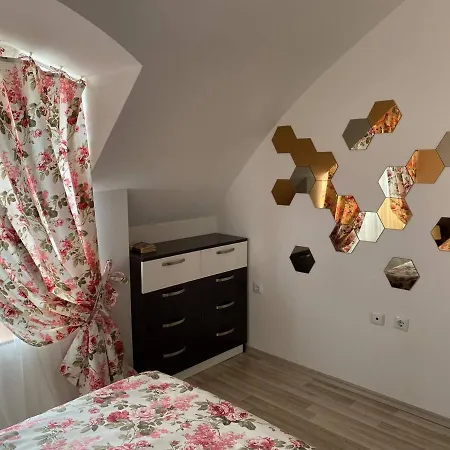 сирена Apartman *